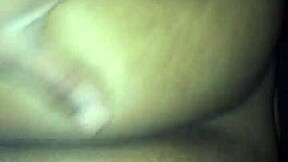 Amateur big ass gets played with up close