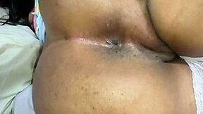 Padrastro Disfruta Del Gran Culo De Su Hijastra Jovencita Dándole Anal