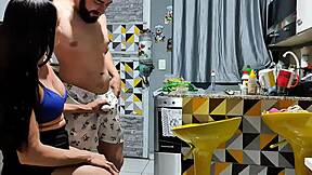 I had the ifood delivery guy who couldn't wait, he flashed his big cock and maked me orgasm.