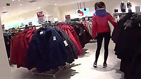 Czech Sweetie Undresses and Blows in Shop