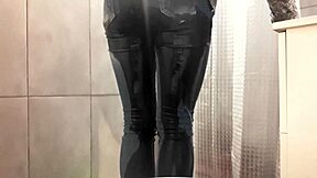 desperate pee in jeans and pink high heels