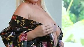 Busty Stepsister Plays Stepmom And Fucks Big Dick Stepbrother