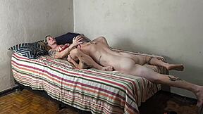 Madrasta Safada Gives Bareback To Enteado Without Camisinha.