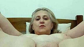 Vou te ensinar como ter uma gozada anal solo libertadora