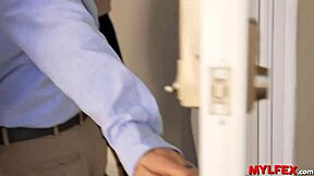 Desperate Milf Seeking New Man For Anal Finger Insertion