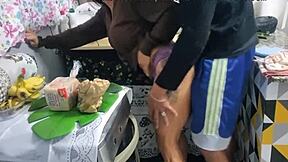 Latina BEAUTY SUCKS BIG COCK in kitchen FETISH interview