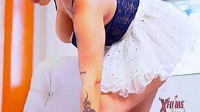 balerína se nechává vymrdat mokrou kundičkou