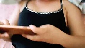 धोखेबाज पति को मोटी गृहिणी से गहरा मुंह चुदाई और फेमडॉम घरेलू ककॉल्ड में