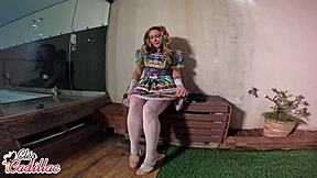 Latina MILF Cleo surprises muscular friend with pussy in hotel after party