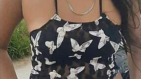 Amiga Entrega Culo Pagando Apuesta en Grupo Realidad