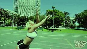 Does curvy pawg Nina Kayy drop her shorts for riding?