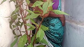 Priyanka Aunty Gives Super Blowjob with Passion