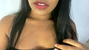 Pretinha Safada Wants You to Cum with Her Punhetas?