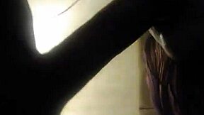 Prosi za jebanje obraza z monsternim kurcem