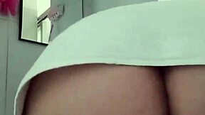 maestra ense�a como rasurarse