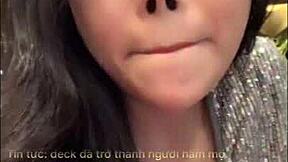 Cewek cam Bigo tampilkan tetek besar di webcam