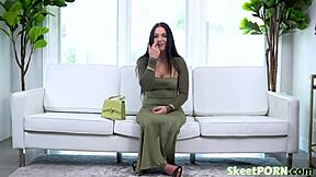 I'm the innocent new girl jay killa, I love suckin the tip so much