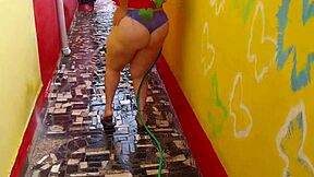 vivi guedez sideways with monster cock without condom