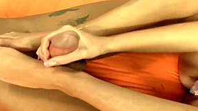 milf lover sucks wet feet in fetish sex video