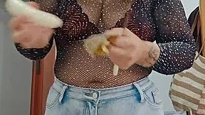 Live show with shorts stuffed in ass for intriguing anal play