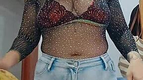 Live show with shorts stuffed in ass for intriguing anal play