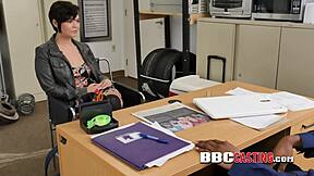 BBW says, 'I'm here for casting,' director smashes her in garage CFNM