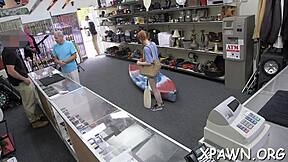 i fill the fine booty amateur's tight pussy