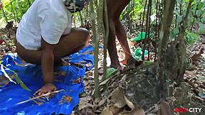 what a lucky day to fuck a stranger while farming