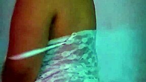 Poniéndome en putita con juguetes y dildo 😈