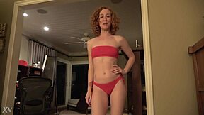 Chica En Bikini Rojo