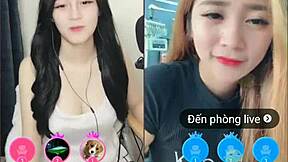 Two cute girls in livestream uplive?