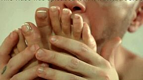 Shalina Devine's Feet Sucked While Getting Fucked!