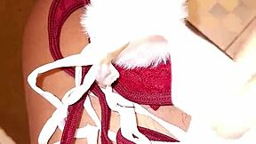 Encuentro Las Tangas De Mi Madrastra En El Ba�o Y Me Encuentran Con Las Manos En La Paja