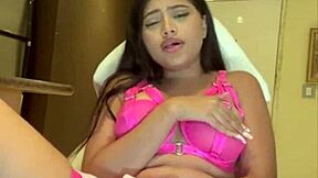 She Masturbates In Lingerie Until She Cums