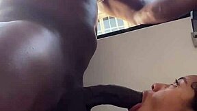 Amo succhiare ogni centimetro in profondità!