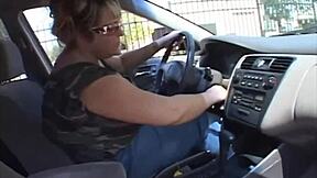 velicity von loves sucking that big black cock 😍