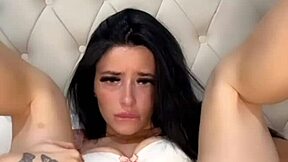 Slutty American Exchange Student Fingers Herself To Orgasm