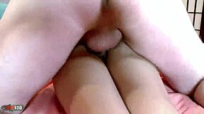 Colombian blonde yesenia wakes terry with blowjob?