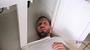 Pornstar Milf Taylor Vixxen Convinces Plumber Quinton James for Oral