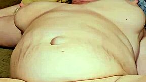 Moaning Slut's Cunt Achieves Intense Pleasure