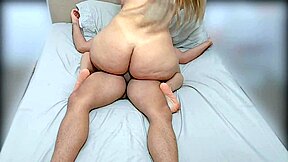 A homemade session where she facesits and rides a fan's dick to orgasm