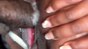 bro, je meisje is hier in mijn bar, ze liet me haar neuken