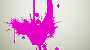 बस्टी एशियाई और ब्लॉन्ड एमेच्योर लेस्बियन फोटोशूट सेशन में पोज करती हैं