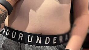 Seduces Me While Girlfriend Is Gone