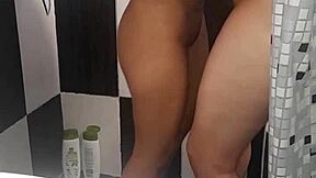 Girlfriend Blowjob in Bathroom