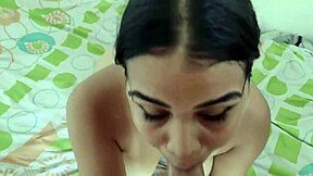 Chica Llama A Su Hermanastro Para Follar Con El!