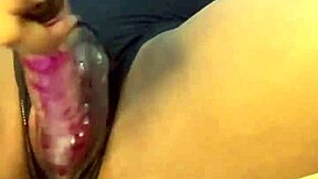 i offer my lil ass for my first anal, im 18, red rose