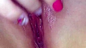 esposa tocando uma siririca gostosa