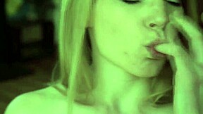 Amber fingers her tight pussy solo