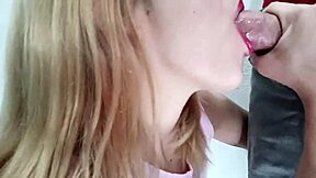 la zorra de mi hermanastra me mamó el guebo y no deja una gota de leche!